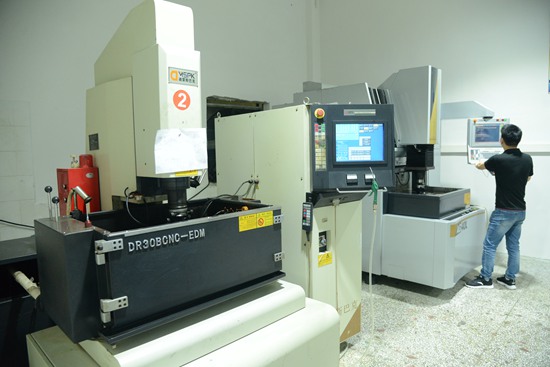 EMC for Slide retainer