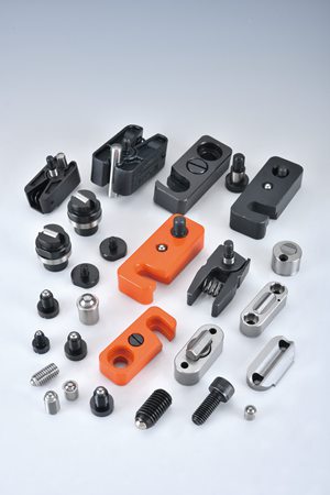 Slide retainer
